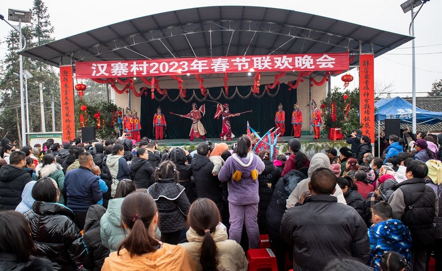 漢寨侗戲班演出現(xiàn)場。