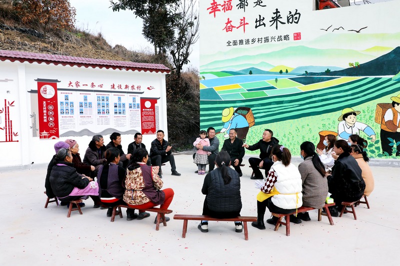 院壩會上謀振興。