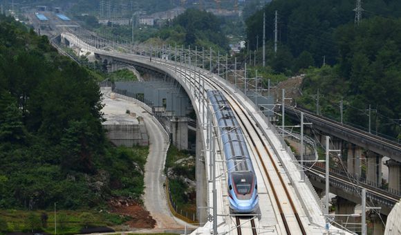 探訪貴州首條350km/h速度等級(jí)高鐵
