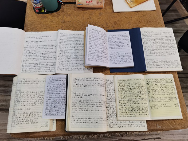 朱涌駐村時(shí)的一部分工作筆記。圖片由獨(dú)山縣融媒體中心提供