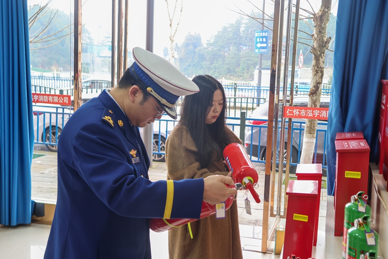 消防大隊(duì)開展執(zhí)法檢查。