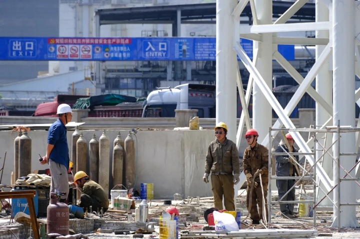 4、搏羅脫硫石膏加工項目正在抓緊施工。.webp.jpg
